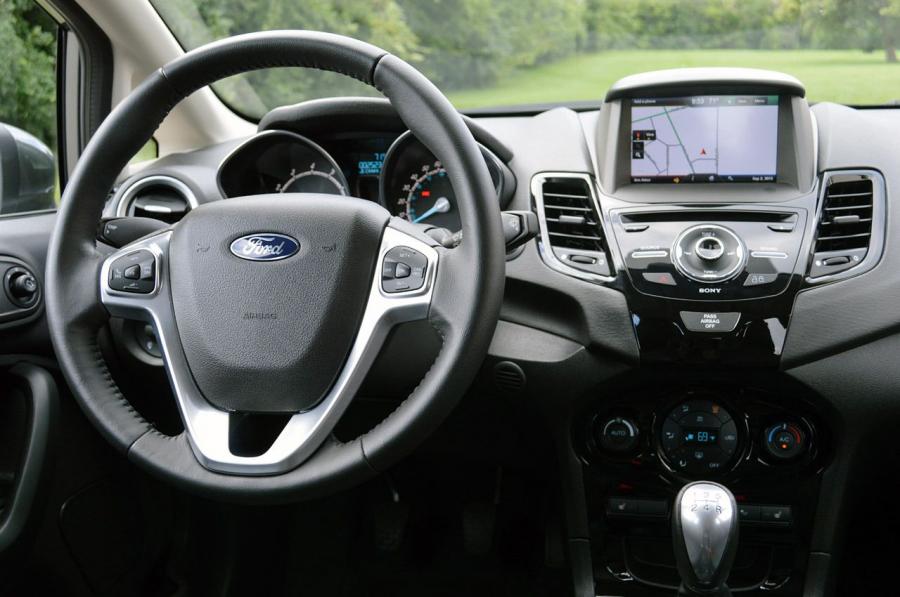  Ford Fiesta Titanium 2014 года  (фото 14 из 44)